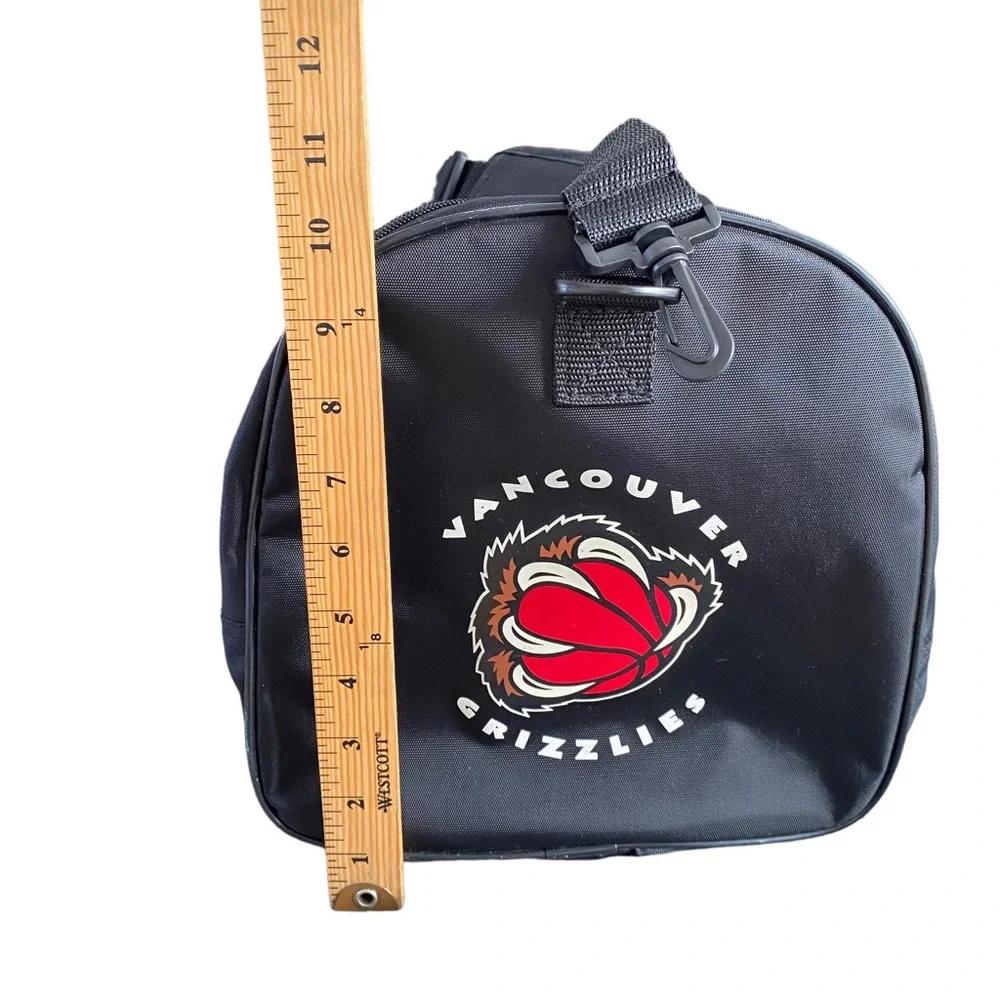 Champion Vintage Vancouver Grizzlies Duffle Bag NBA Basketball Travel 90s Black